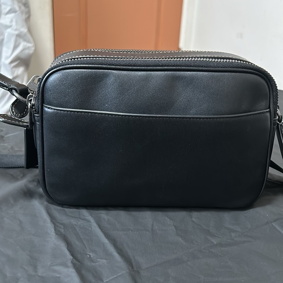 Coach Smooth Calf Leather Graham Crossbody in Black, in excellent condition - Picture 3 of 7